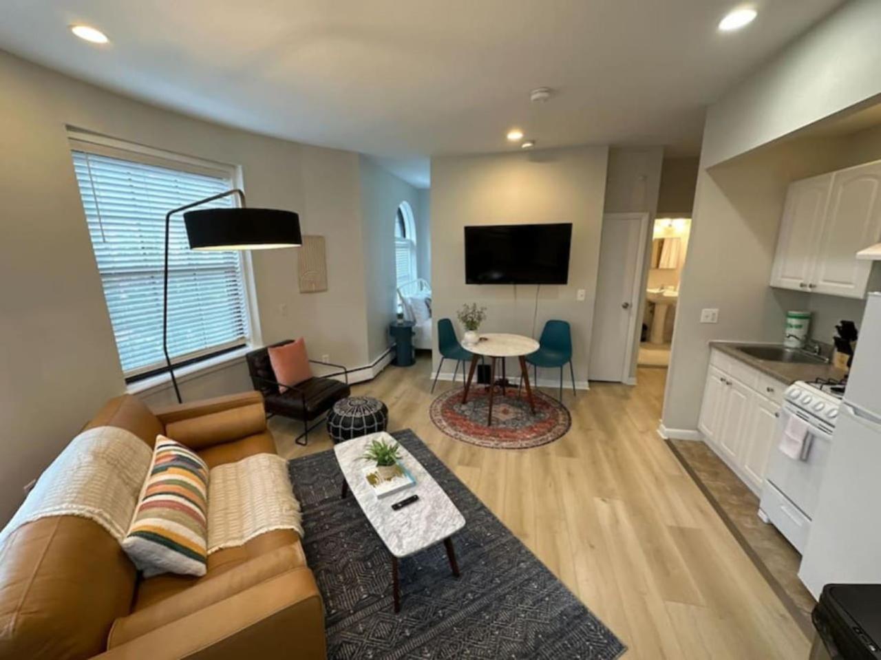 Apartment Modern Boston